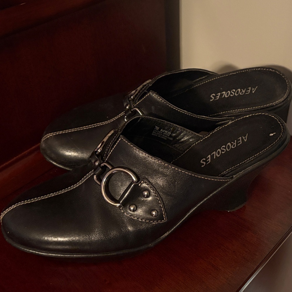 AEROSOLES Black Leather Slip-On Shoes